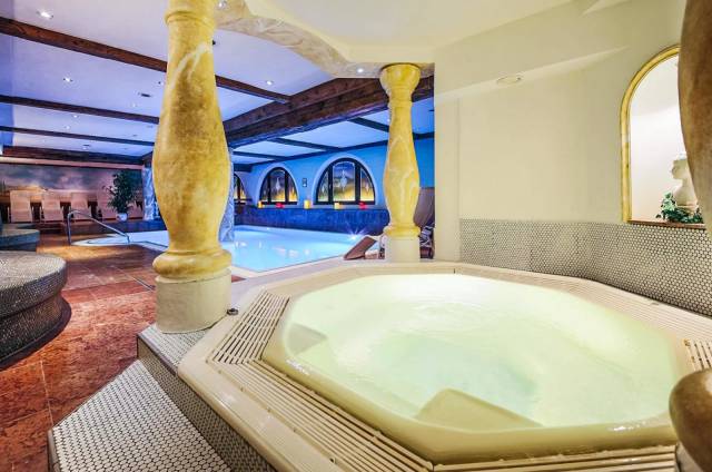 Jacuzzi