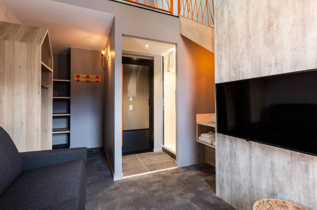 Duplex