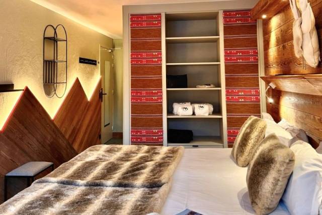 Quarto Duplo