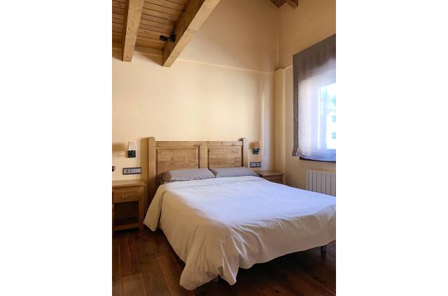 Dúplex 2 quartos com cama de casal e 1 quarto com beliche
