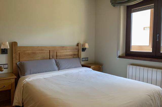 T2 com 1 quarto com cama de casal e 1 quarto com beliche