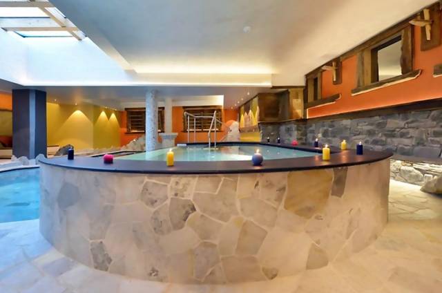 Jacuzzi
