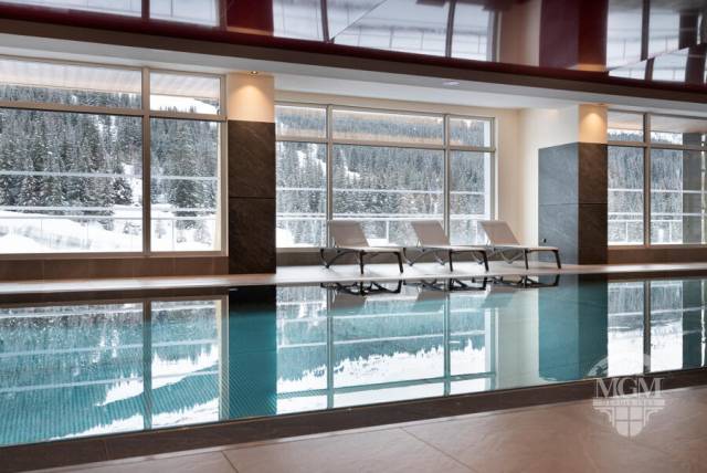 Piscina interior