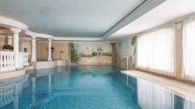 Piscina interior