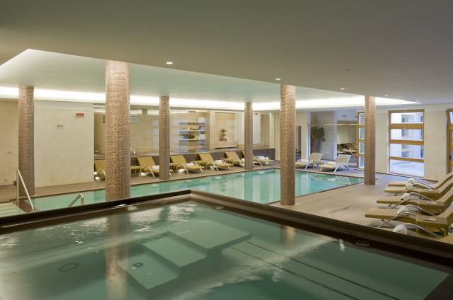 Piscina interior