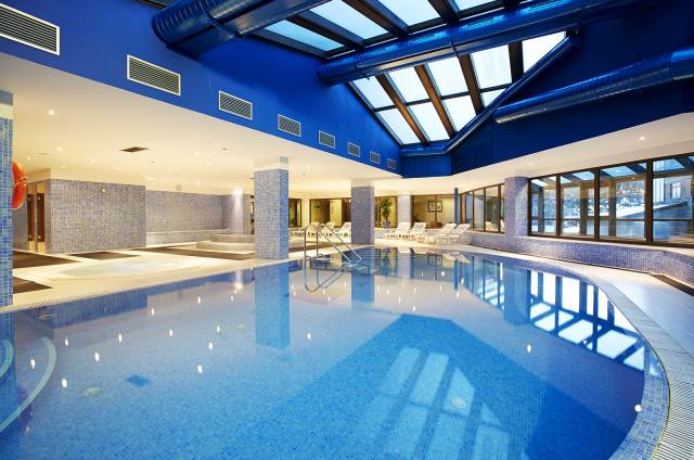 Piscina interior