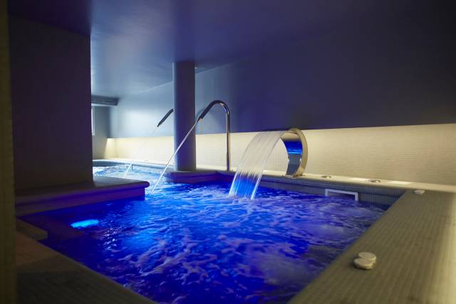 Piscina interior