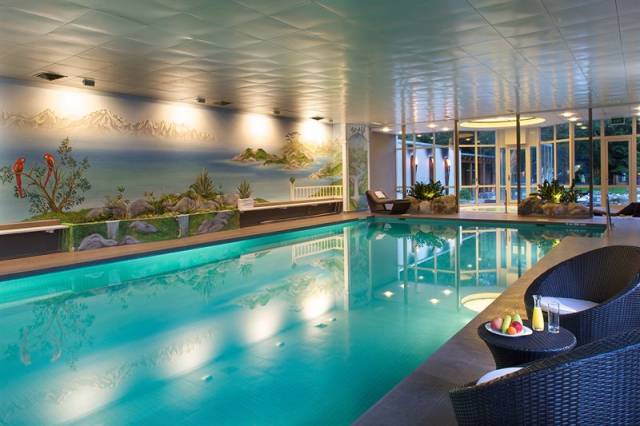 Piscina interior