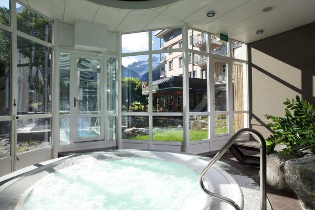Jacuzzi