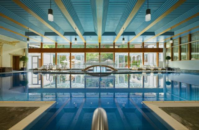 Piscina interior