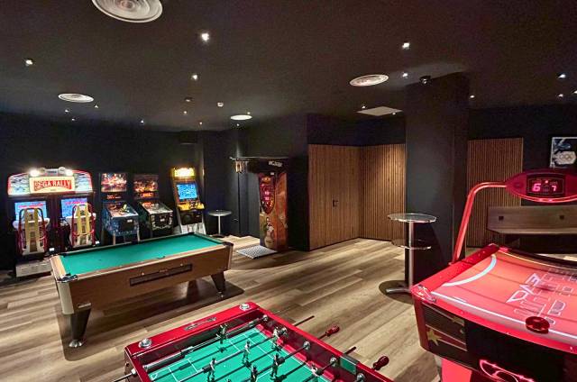 Bowling/Sala de jogos