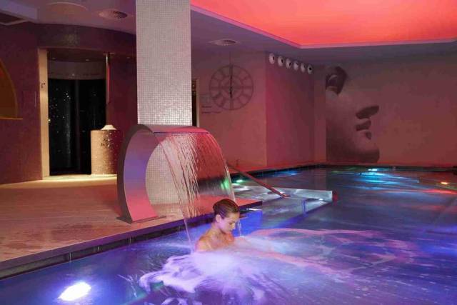 Piscina interior
