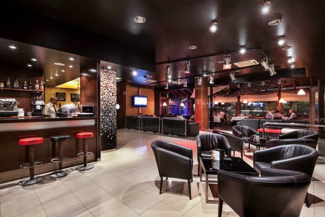 Bar