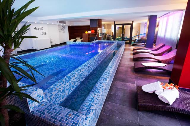 Piscina interior
