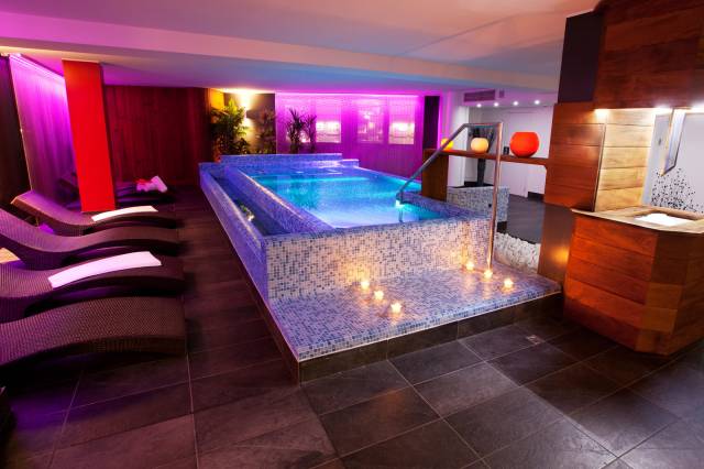 Piscina interior