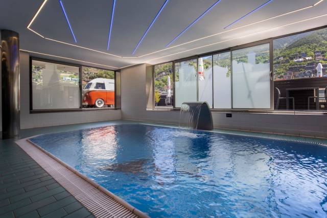 Piscina interior
