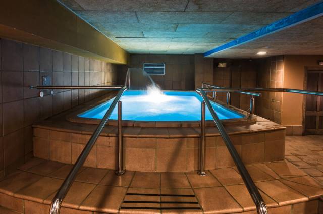 Piscina interior