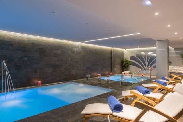 Piscina interior