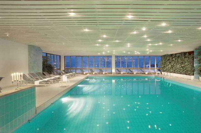 Piscina interior