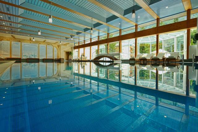 Piscina interior