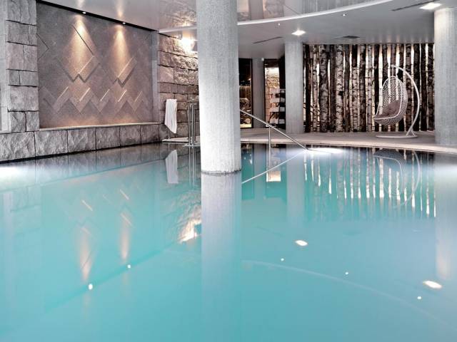Piscina interior