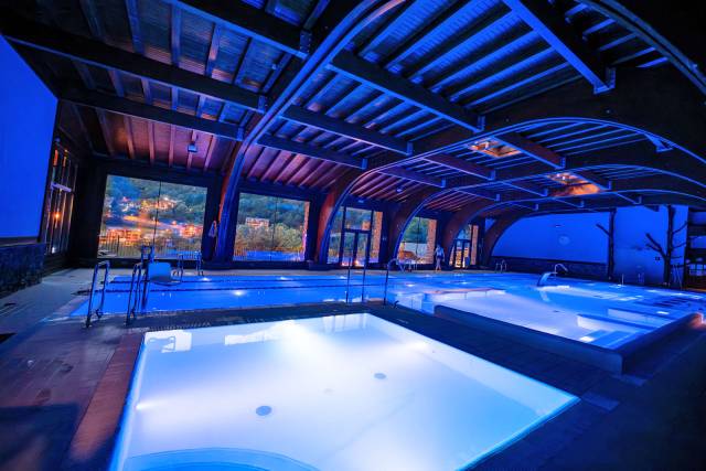 Piscina interior