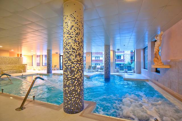 Piscina interior