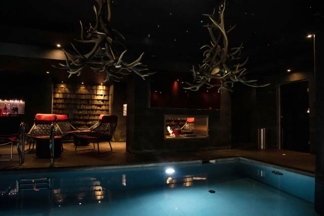Piscina interior