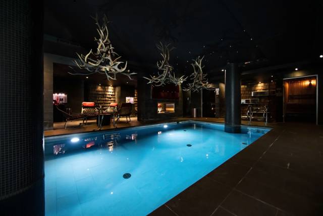 Piscina interior