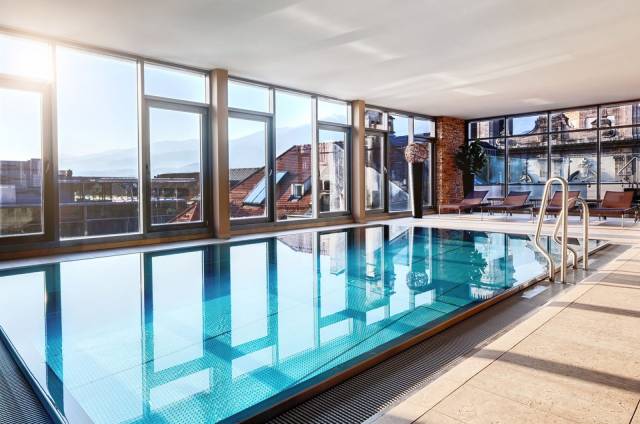 Piscina interior