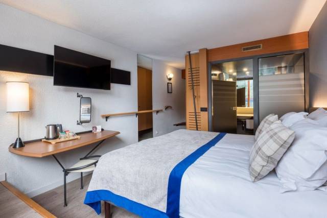 Quarto Duplo Standard
