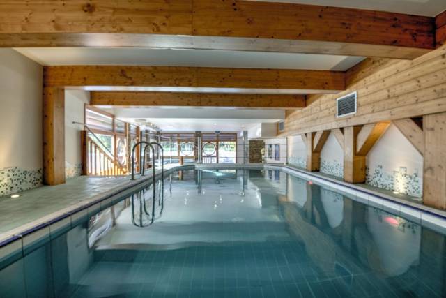 Piscina interior