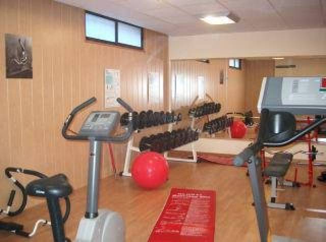 Desportos y Entretenimento