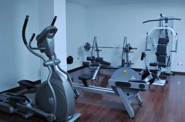 Desportos y Entretenimento