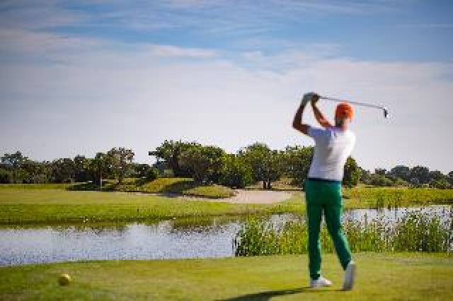 Desportos y Entretenimento