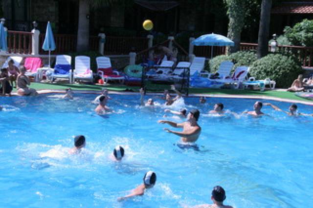 Desportos y Entretenimento