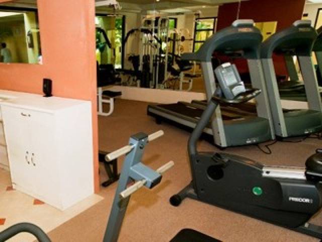 Desportos y Entretenimento