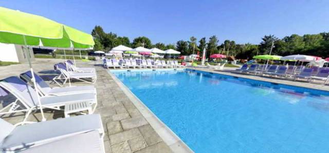 Piscina