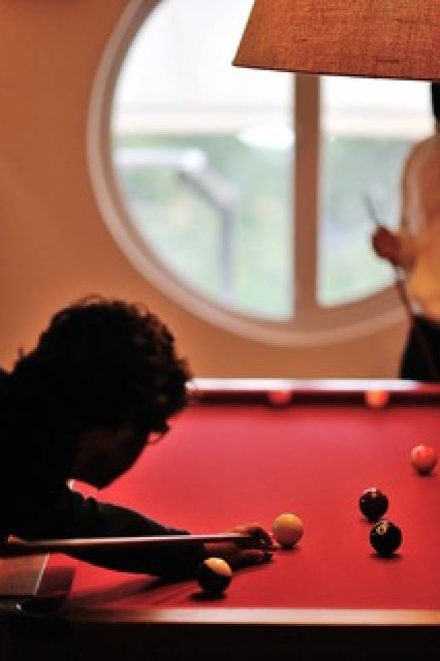 Desportos y Entretenimento