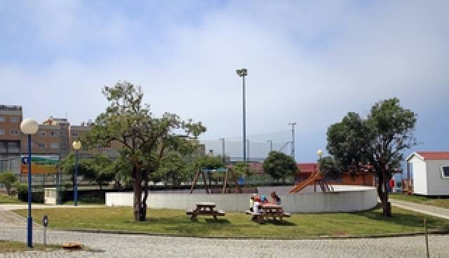 Desportos y Entretenimento