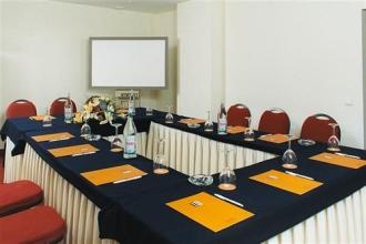 Yellow Praia Monte Gordo