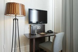 Clarion Hotel Plaza