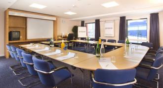 Holiday Inn London West