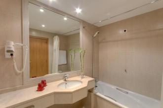 TRYP Covilha Dona María Hotel