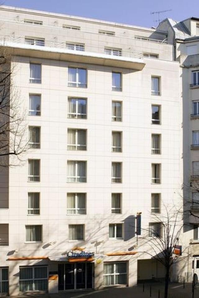 16 Avenue De La Porte Montmartre 75018 Paris TopAtlântico | Citadines Montmartre Paris, Paris, França