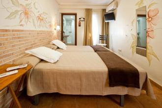 El Hostal Puerta Bisagra