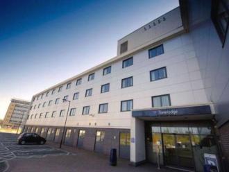 Holiday Inn Express Manchester Airport