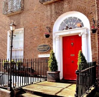 Baggot Court Townhouse