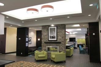 Hampton Inn Winnipeg Airport