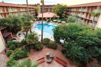 Embassy Suites Phoenix Airport